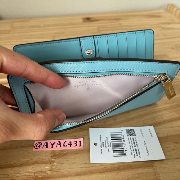 Kate Spade Wallet🎈🎈 - Picture 6 of 8
